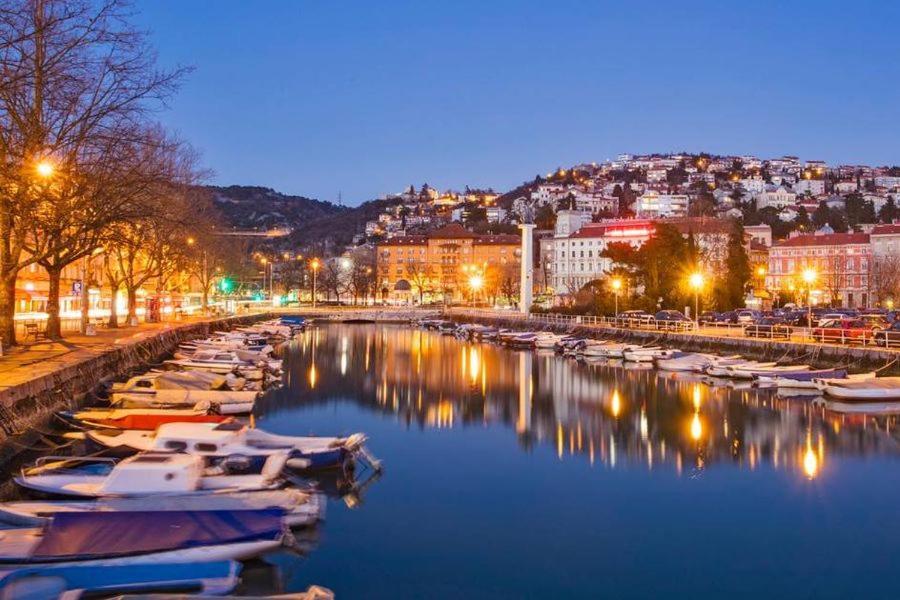 Apartment With View In Rijeka Ngoại thất bức ảnh